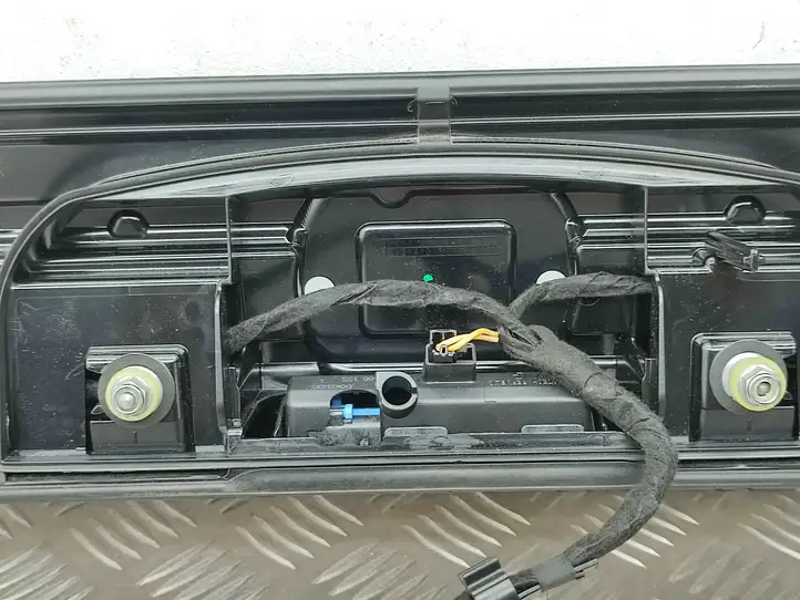 Volkswagen T-Cross (2017 - ) 2GM827577E Подсветка номера — фото 2