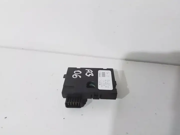 Audi A3/S3 8P (2004 - 2008) 1K0959654 Датчик угла поворота руля — фото 2