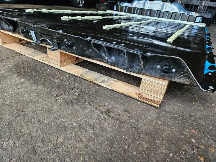 Tesla Model Y (2019 - 2024) 170001200C Аккумулятор гибридного / электрического автомобиля — фото 12