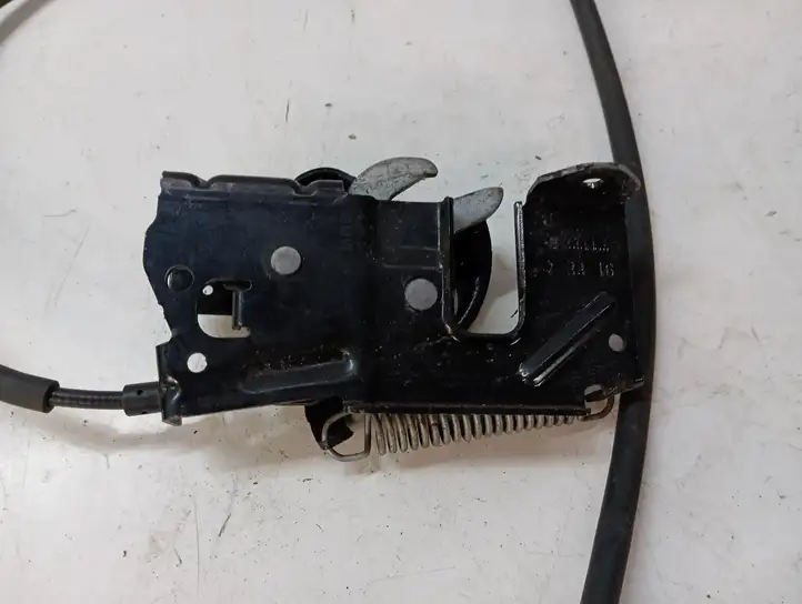 BMW 3 F30 F35 F31 (2012 - 2018) 7242549 Замок капота — фото 2