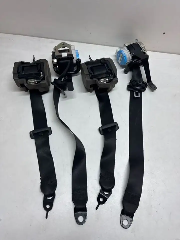 BMW 4 G22 G23 G24 G26 (2020 - ) 9476110 Комплект ремней безопасности — фото 2