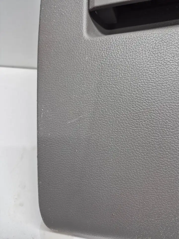 Ford F150 (2018 - 2020) Fl3b1506015 Крышка бардачка — фото 2