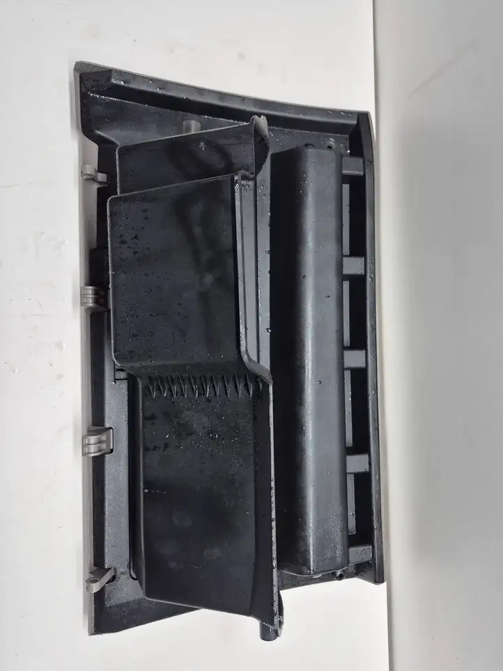Ford F150 (2018 - 2020) Fl3b1506015 Крышка бардачка — фото 3