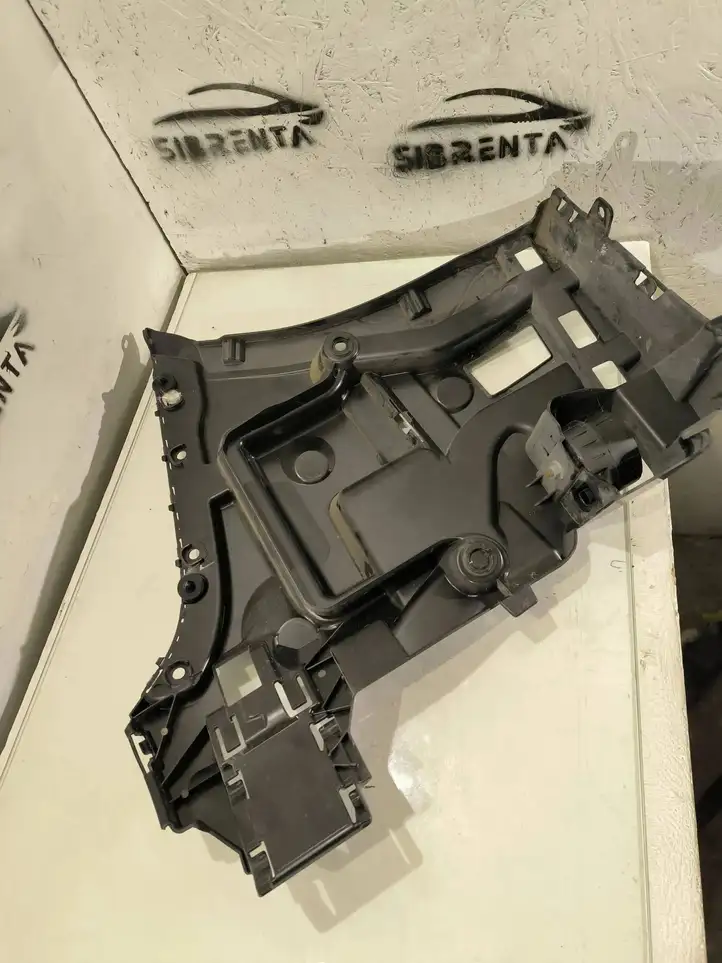 BMW M8 F91 F92 G14 G15 (2019 - ) 21754011 Кронштейн заднего бампера — фото 3