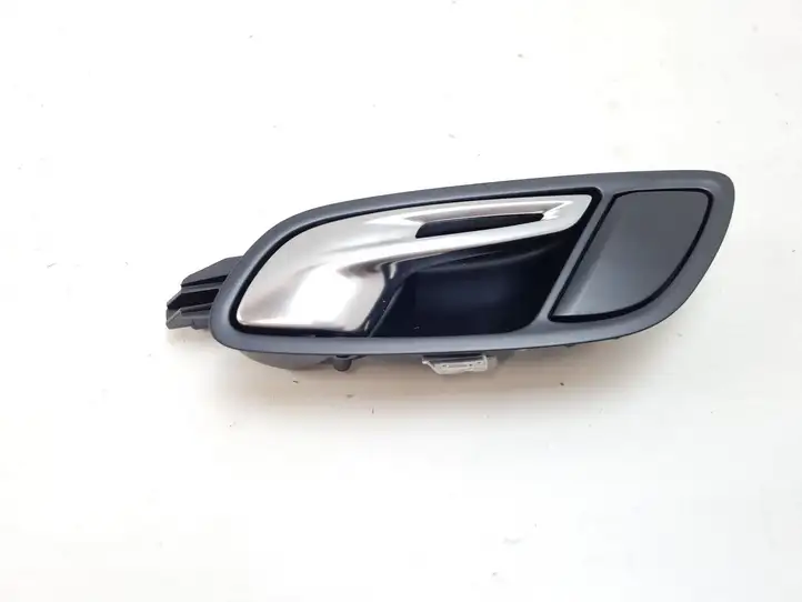 Audi R8 42 (2006 - 2015) 8J1837020A Внутренняя ручка двери — фото 5