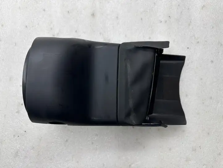 Tesla Model Y (2019 - 2024) 168377500A Обшивка рулевой колонки — фото 7