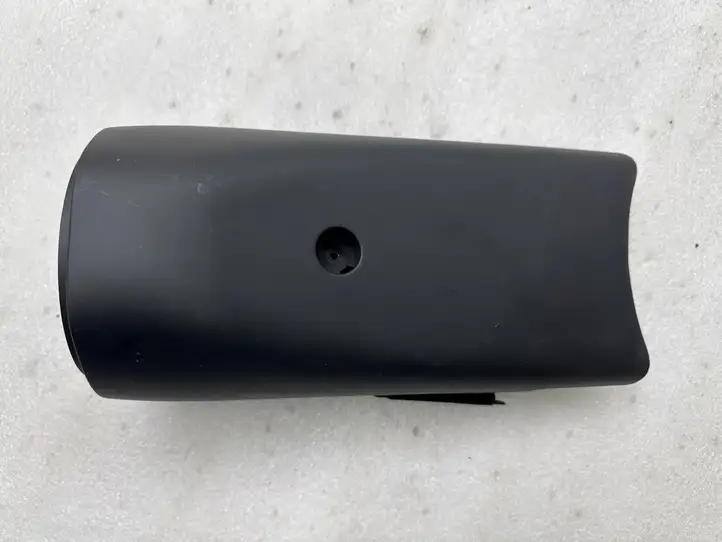 Tesla Model Y (2019 - 2024) 168377500A Обшивка рулевой колонки — фото 9