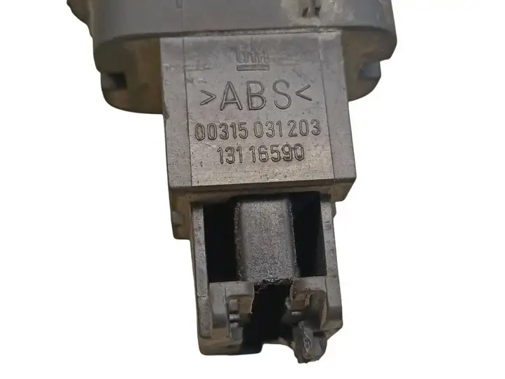 Opel Vectra C (2005 - 2009) 13116590 Кнопка закрытия багажника — фото 4