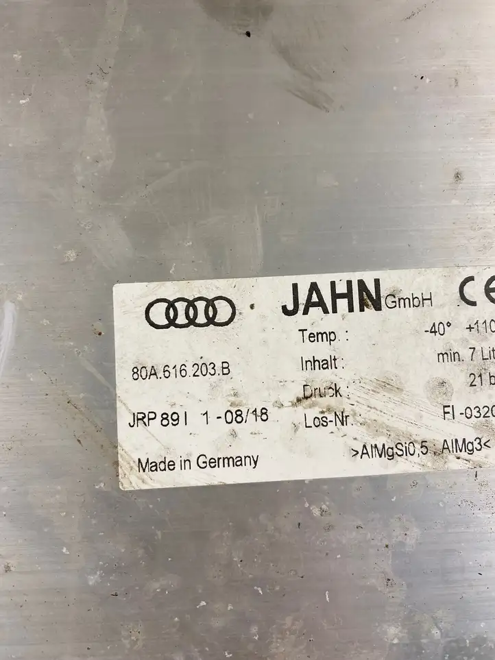 Audi Q5 SQ5 (2017 - ) 80A616203B Ресивер пневмоподвески — фото 9