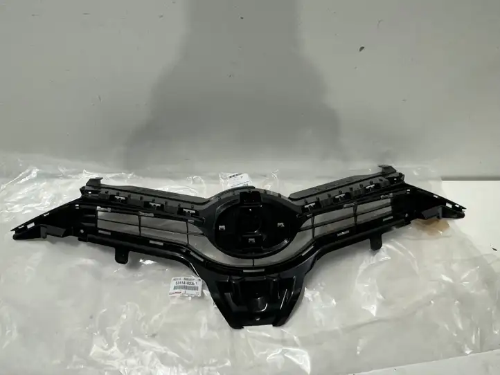 Toyota Auris E180 (2012 - 2018) 5311402380 Вентиляционная решетка кузова — фото 1