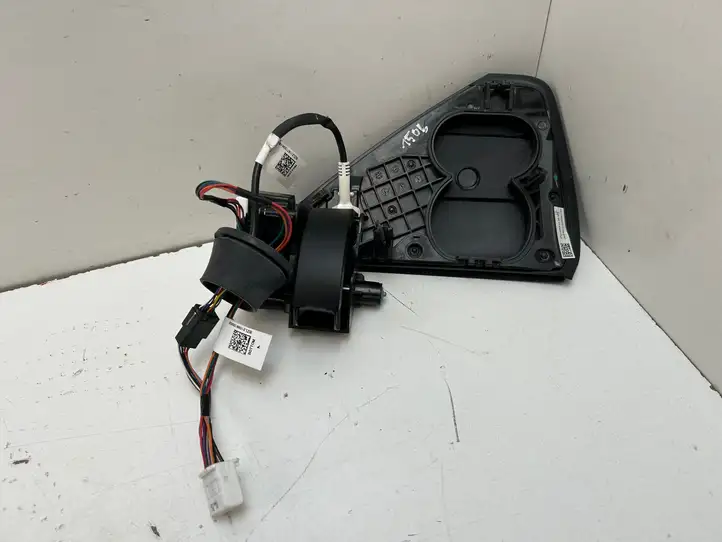 Tesla Model 3 (2017 - 2023) 150551400D Крышка зарядного разъема — фото 2