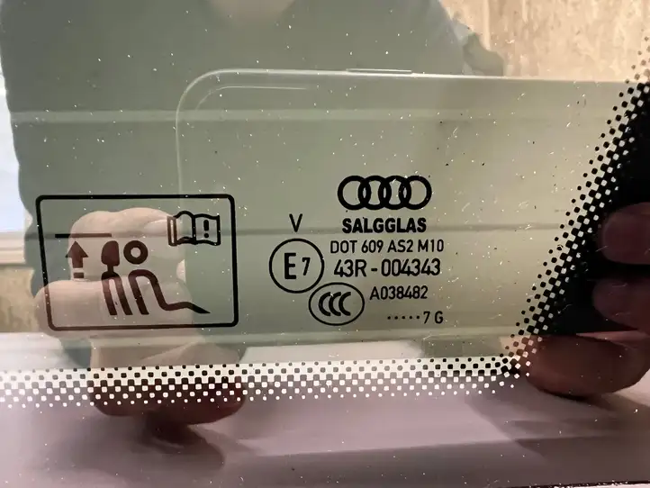 Audi Q7 4M (2015 - ) 4M0845298J Заднее боковое стекло — фото 2