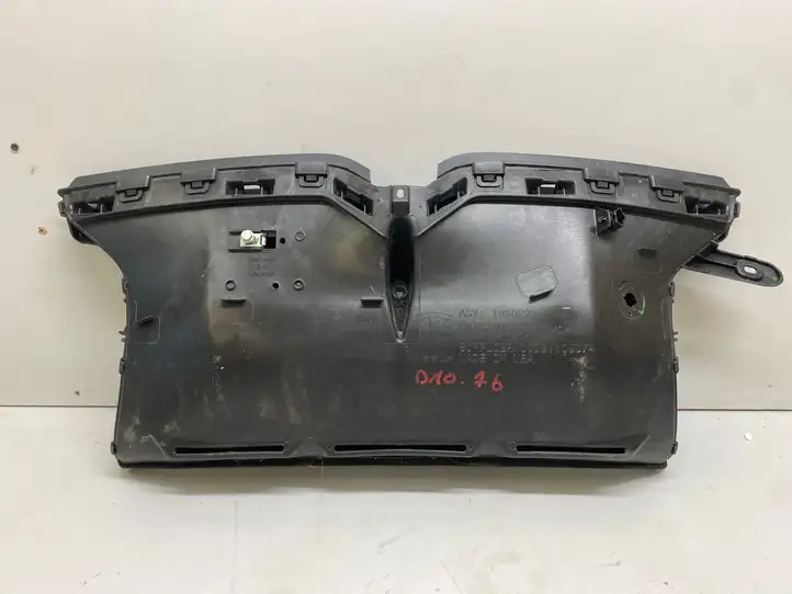 Tesla Model X (2015 - 2021) 105022300D Воздуховод интеркулера — фото 1