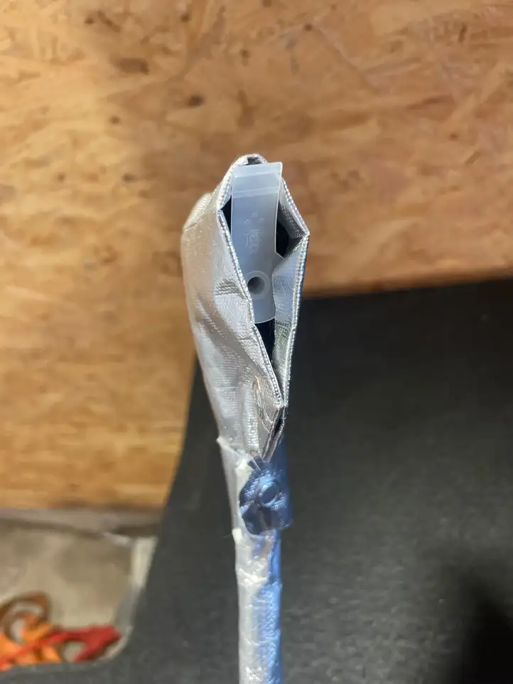 BMW 5 GT F07 (2010 - 2017) 7315946 Прочие детали системы AdBlue — фото 2
