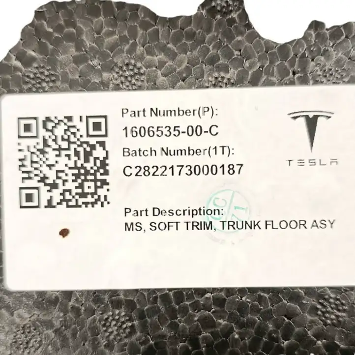 Tesla Model S (2021 - ) 160653500C Прочая отделка багажника — фото 7
