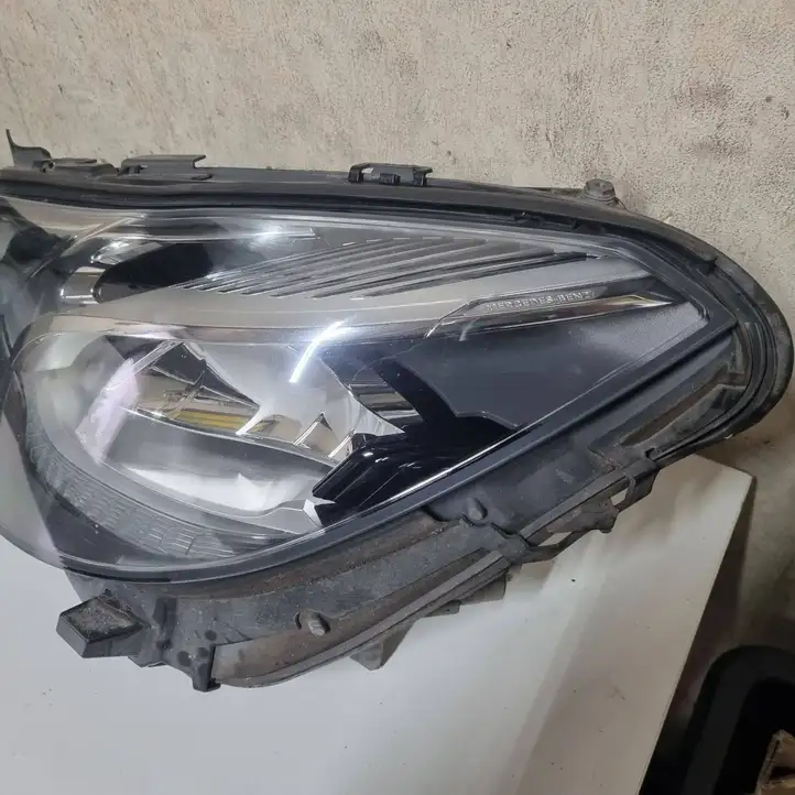 Mercedes-Benz E C207 W207 (2009 - 2017) A2078208261 Передняя фара — фото 3