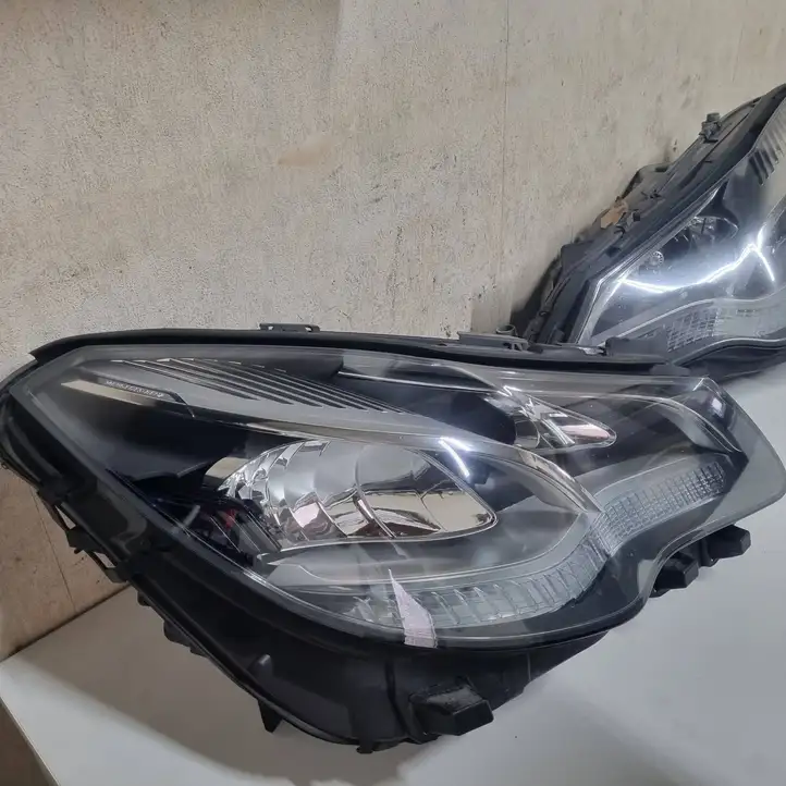Mercedes-Benz E C207 W207 (2009 - 2017) A2078208261 Передняя фара — фото 4