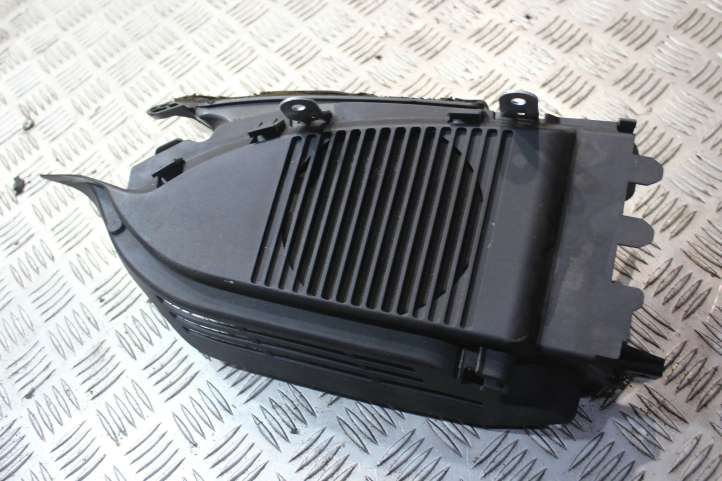 6908385 BMW 3 E46 Garsiakalbis panelėje