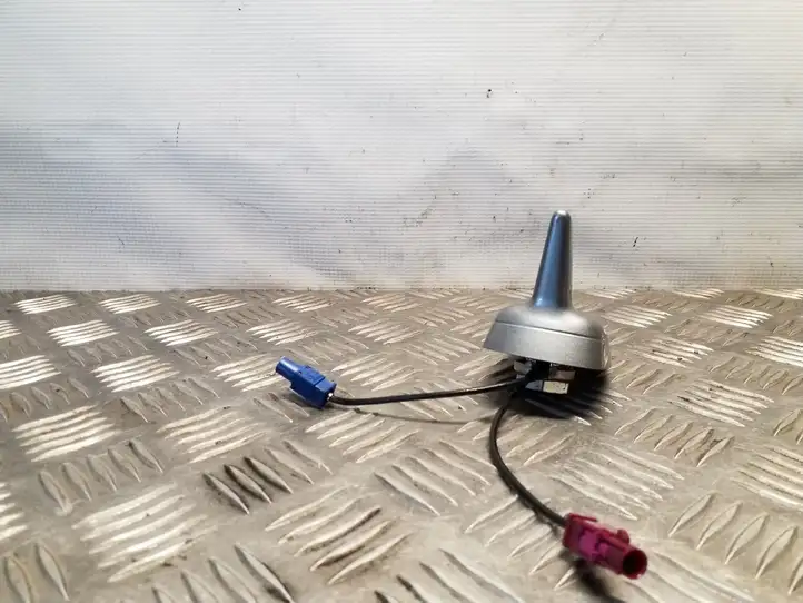 Audi Q5 SQ5 (2008 - 2012) 8R0035503E GPS антенна — фото 1