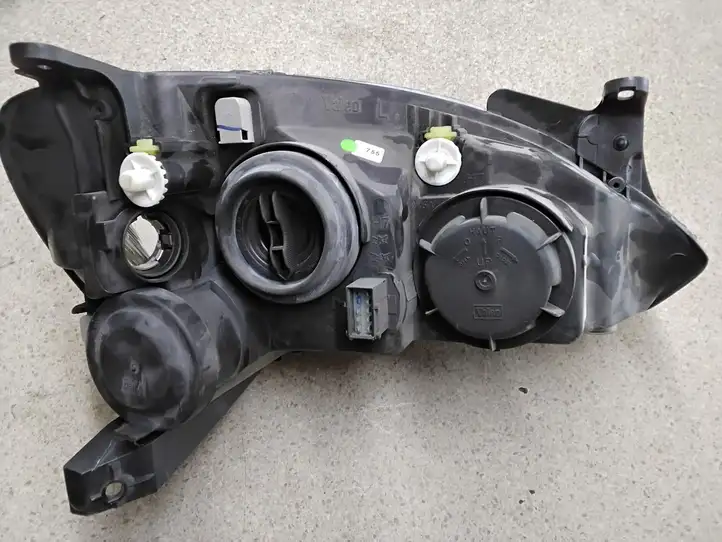 Opel Corsa C (2003 - 2006) 9196231 Передняя фара — фото 9