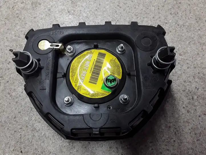 Opel Astra H (2004 - 2009) 13168455 Подушка безопасности руля — фото 4