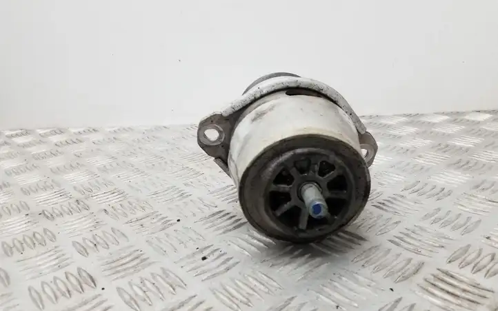 Volkswagen Touareg II (2010 - 2018) 7L8199131F Опора двигателя — фото 4