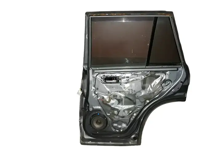 Suzuki Grand Vitara II (2005 - 2008) 6800365832 Задняя дверь — фото 2
