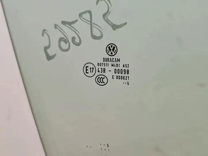 Volkswagen PASSAT B8 (2015 - ) 43R00098 Стекло передней двери — фото 2