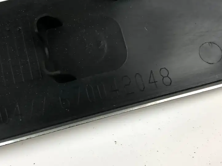 Maserati Levante (2017 - ) 670042048 Внутренняя отделка переднего порога — фото 4