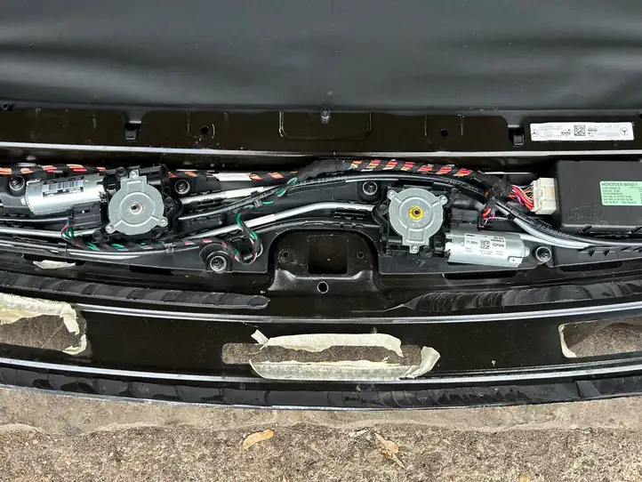Mercedes-Benz GLE W167 (2019 - ) A1677808000 Комплект люка крыши — фото 3