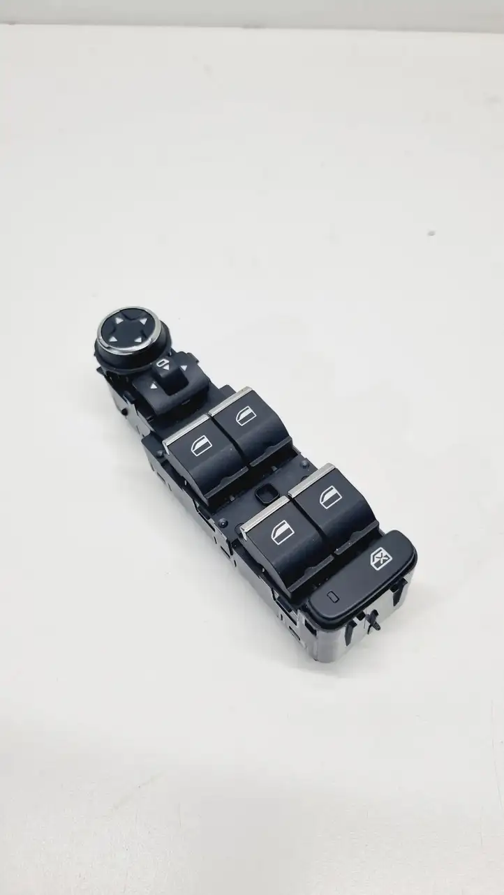 Peugeot 5008 II (2020 - ) 98423399ZD Блок кнопок стеклоподъемников — фото 2