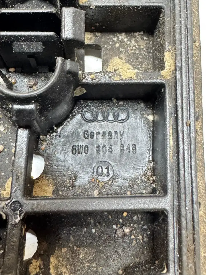 Audi A4 S4 B9 (2015 - 2019) 8W0804648 Подушка домкрата — фото 3