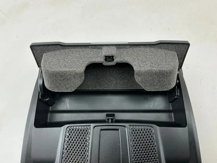 Mercedes-Benz A W176 (2012 - 2018) A0009004908 Передняя подсветка — фото 8
