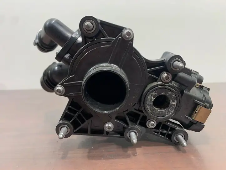 Mini Cooper Countryman F60 (2016 - 2020) 863194307 Термостат — фото 5