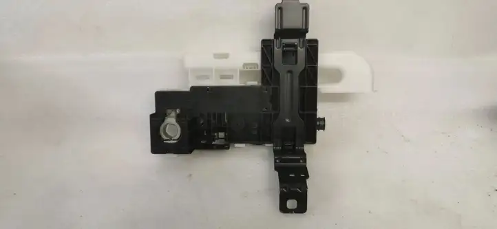 Volvo XC90 (2014 - 2019) 31346674 Реле защиты аккумулятора — фото 2