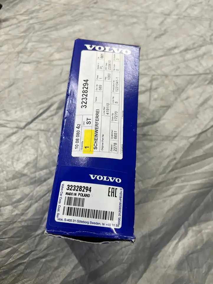Volvo S60 (2018 - ) 32328294 Кронштейн форсунки омывателя фар — фото 1
