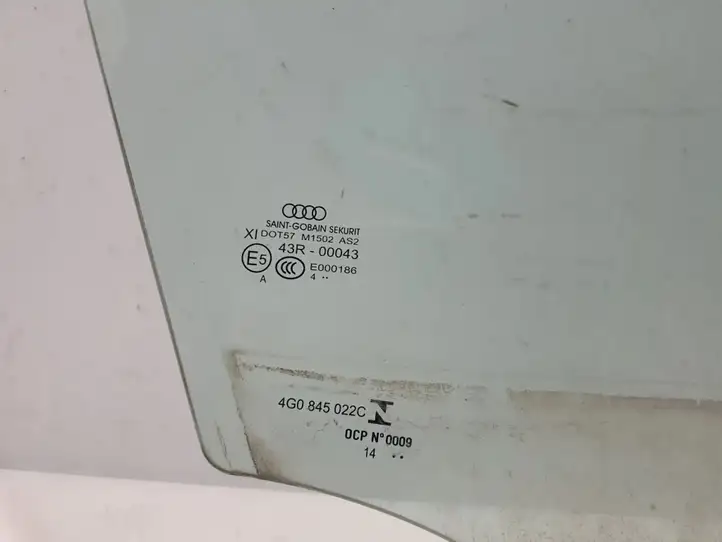 Audi A6 C7 (2011 - 2014) 4G0845022C Стекло передней двери — фото 2