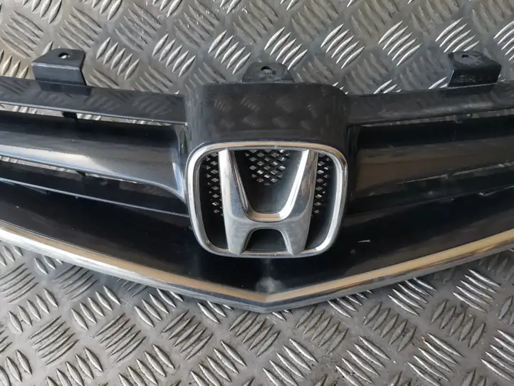Honda Accord (2003 - 2007) Верхняя решетка радиатора — фото 2