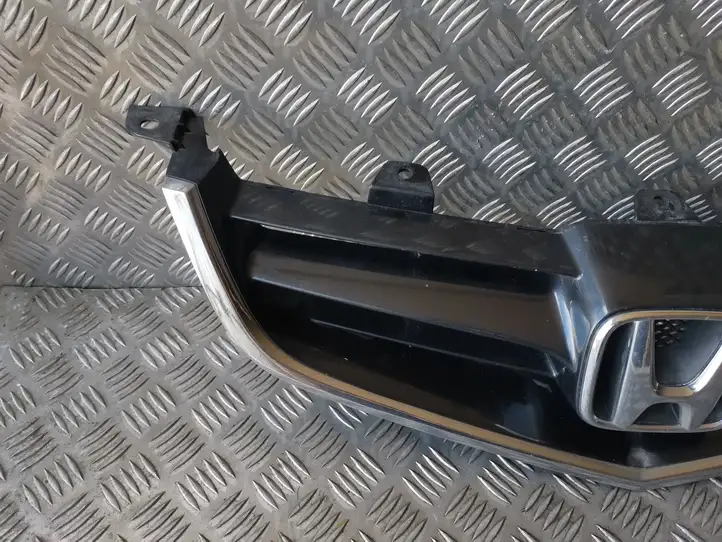 Honda Accord (2003 - 2007) Верхняя решетка радиатора — фото 4