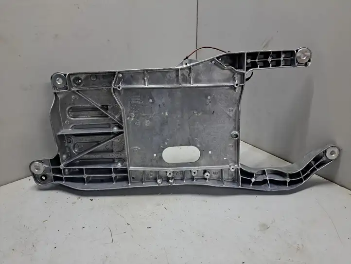 BMW iX (2021 - ) 9871498 Кронштейн компрессора кондиционера воздуха — фото 3
