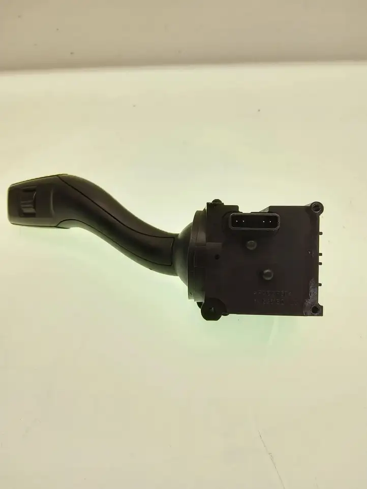 Audi A4 S4 B8 8K (2007 - 2011) 4E0953503A Другие включатели / ручки/ переключатели — фото 2