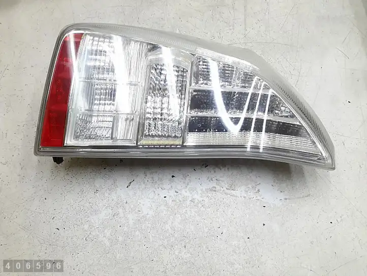 Toyota Prius (XW30) (2009 - 2015) p8007 Задний фонарь в кузове — фото 25