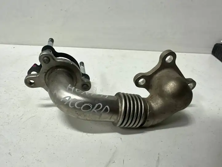Honda Accord (2008 - 2016) Трубка EGR — фото 1