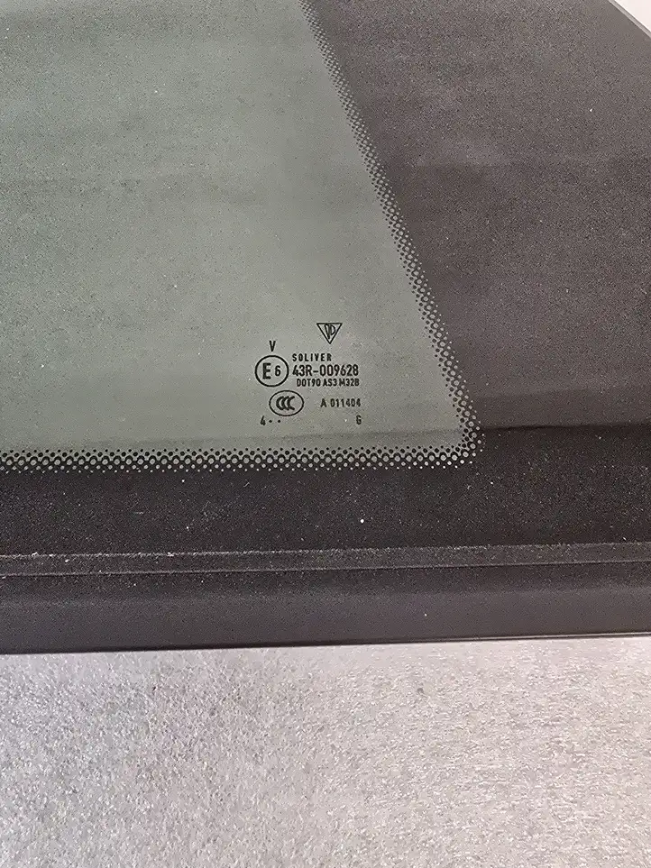 Porsche 911 991 (2011 - 2019) 99154311210 Заднее боковое стекло — фото 4