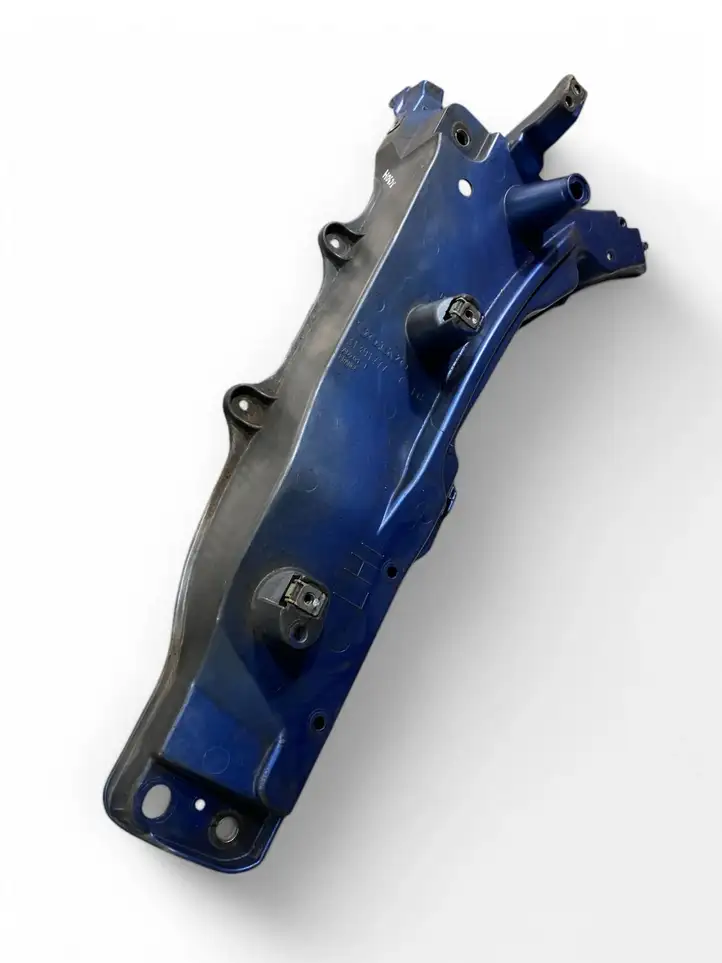 Volvo XC90 (2014 - 2019) 31391777 Крепление крыла — фото 7