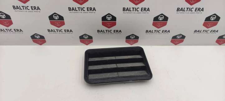 9176945 BMW 5 G30 G31 Ventiliacinės grotelės