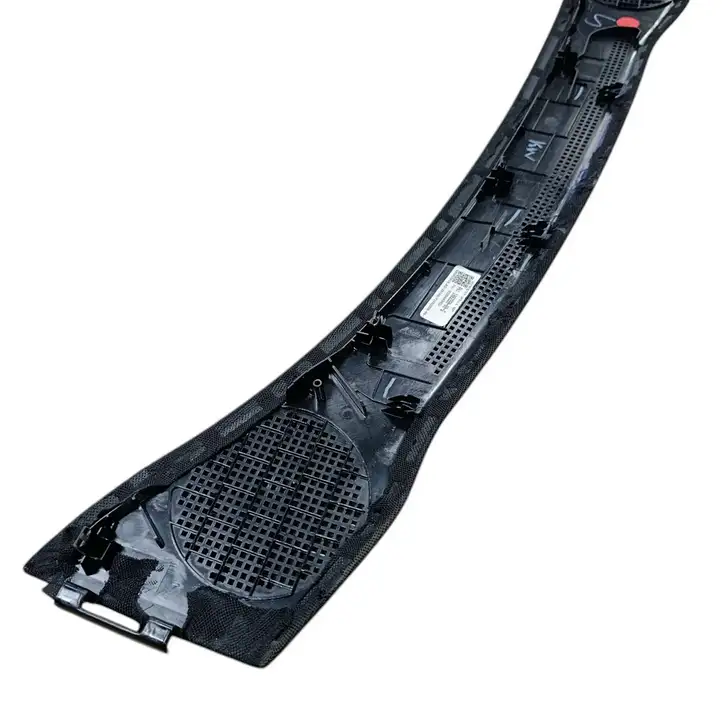 Tesla Model 3 (2017 - 2023) 1083369 Накладка центрального динамика — фото 8