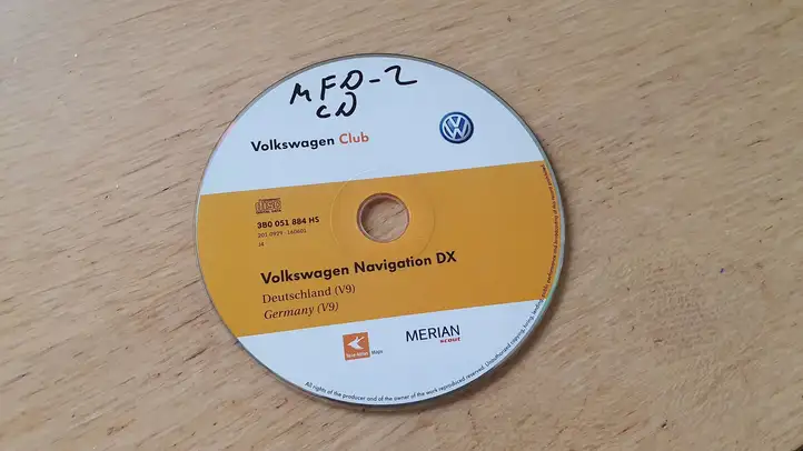 Volkswagen Golf IV (1998 - 2005) 3B0051884HS Навигационные карты CD/DVD — фото 3