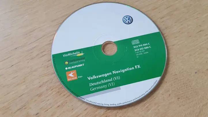 Volkswagen PASSAT B6 (2005 - 2010) 3C0919884C Навигационные карты CD/DVD — фото 2