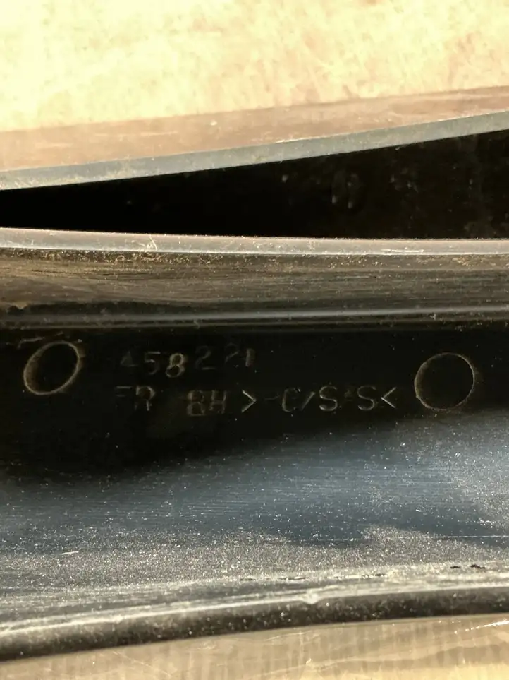Toyota Avensis Verso (1995 - 2001) 5822 Крышка рейлинга — фото 4